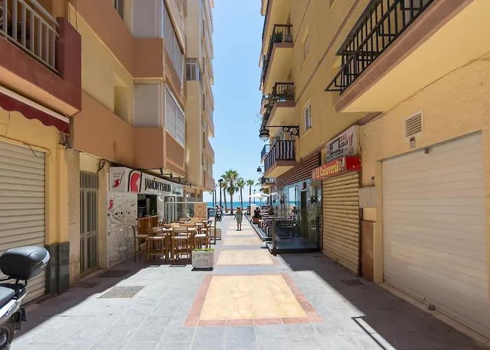 Malagasuite Fuengirola Yate III